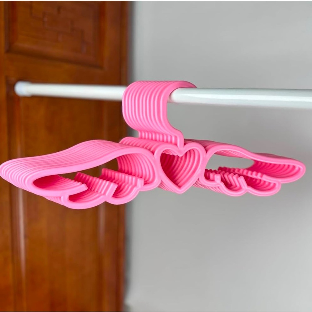 Angel heart Hanger Wings girls womens teen tweens jewelry scarves flexible pink